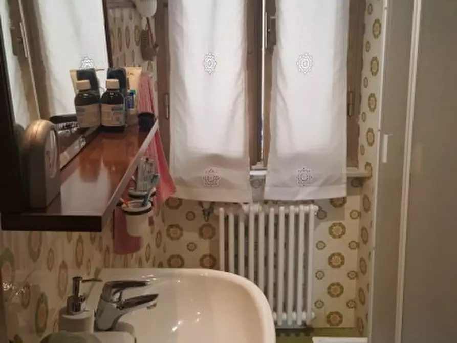 Immagine 9 di Bilocale in vendita  a Riomaggiore