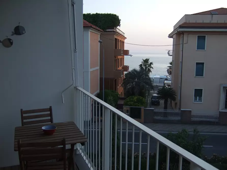 Immagine 11 di Monolocale in vendita  in Viale Mazzini 158 a Sestri Levante