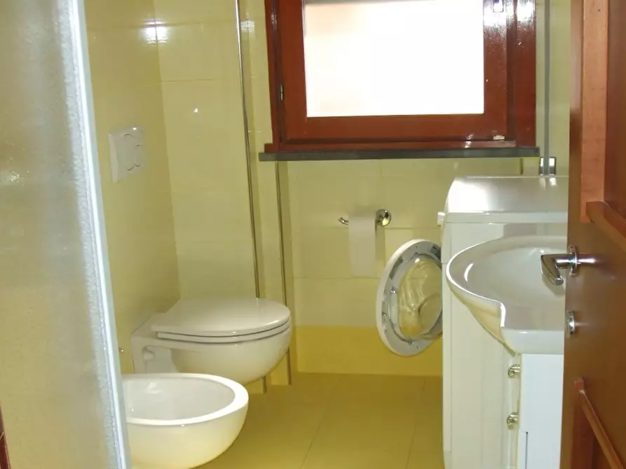 Immagine 13 di Quadrilocale in affitto  in Via Eraldo Fico 51 a Sestri Levante