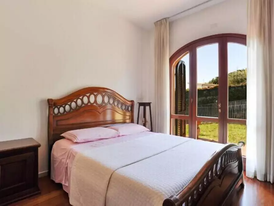 Immagine 30 di Villa in affitto  a Livorno