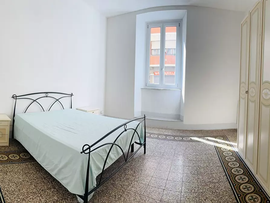 Immagine 8 di Pentalocale in affitto  a Livorno