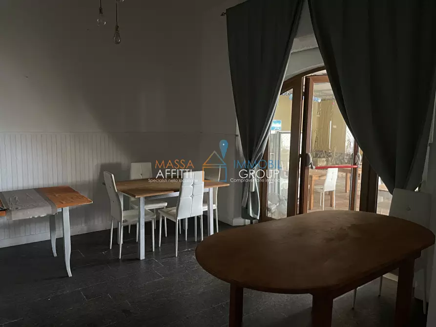 Immagine 10 di Locale commerciale in affitto  in Via Bagaglione 18 a Massa