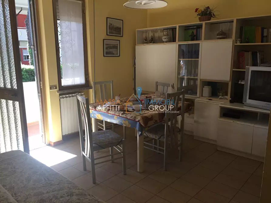 Immagine 5 di Pentalocale in vendita  in Via Enrico Mattei 57 a Massa