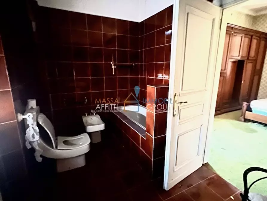 Immagine 37 di Villetta a schiera in vendita  in Via Pietro Pellegrini 17 a Massa