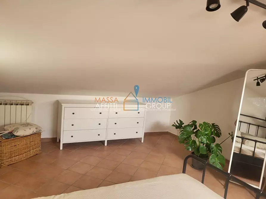 Immagine 19 di Quadrilocale in vendita  in Via San Leonardo 144 a Massa