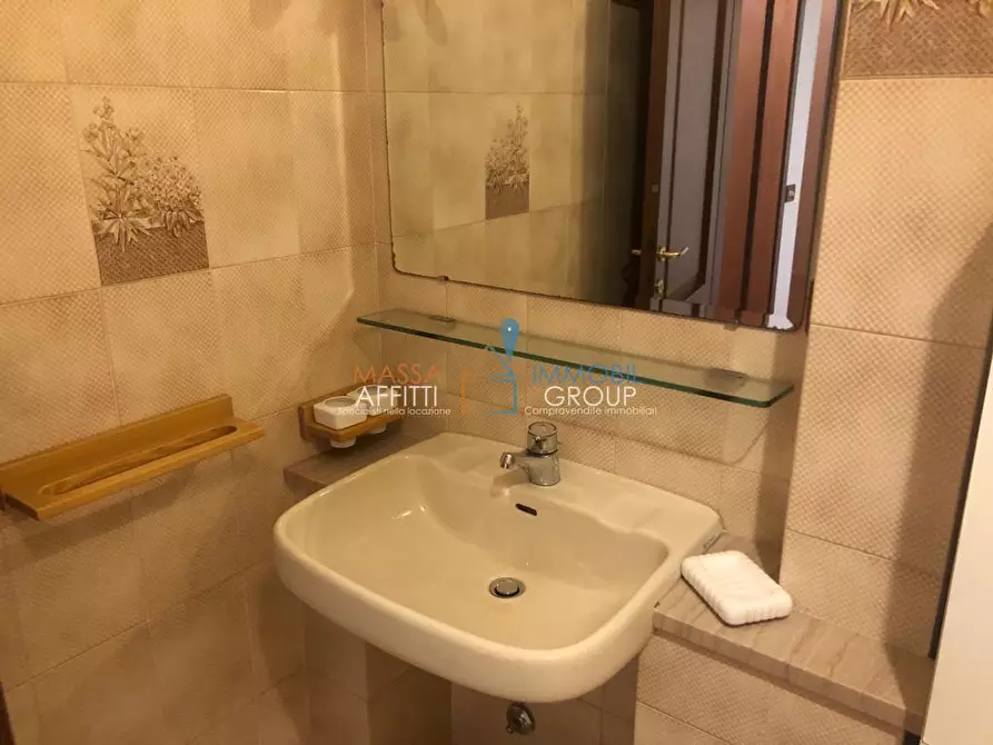 Immagine 20 di Porzione di casa in affitto  in Via Romana 202 a Massa