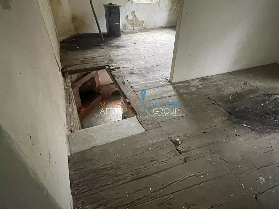 Immagine 37 di Casa semindipendente in vendita  in Via Monte Grappa 1 a Stazzema