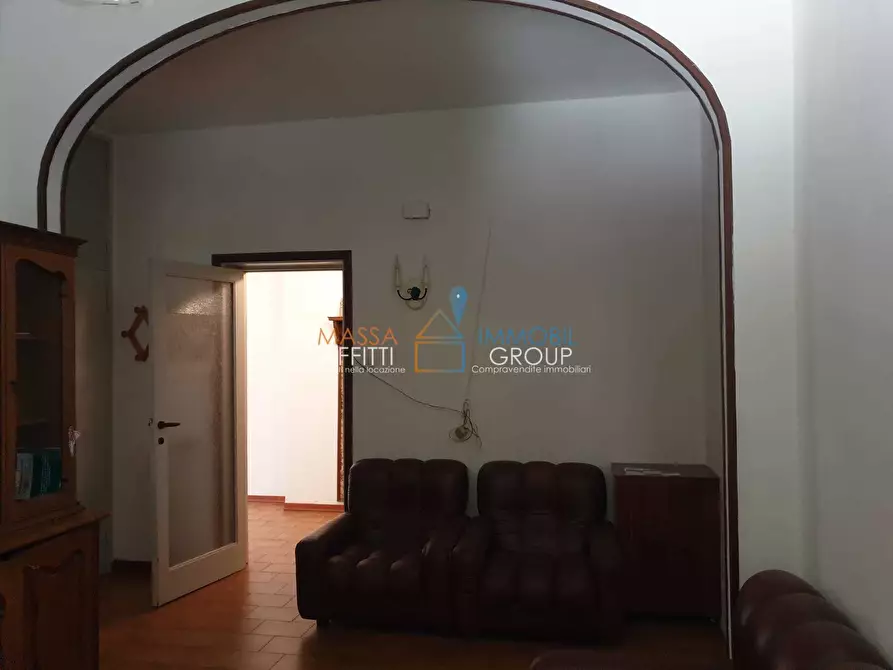 Immagine 10 di Appartamento in vendita  in Viale Roma 55 a Massa