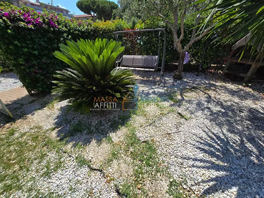 Immagine 33 di Terratetto in vendita  in Via San Pio X 6 a Massa