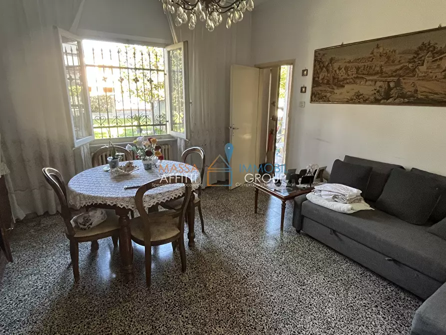 Immagine 7 di Casa indipendente in vendita  in Via Venezia 54 a Massa