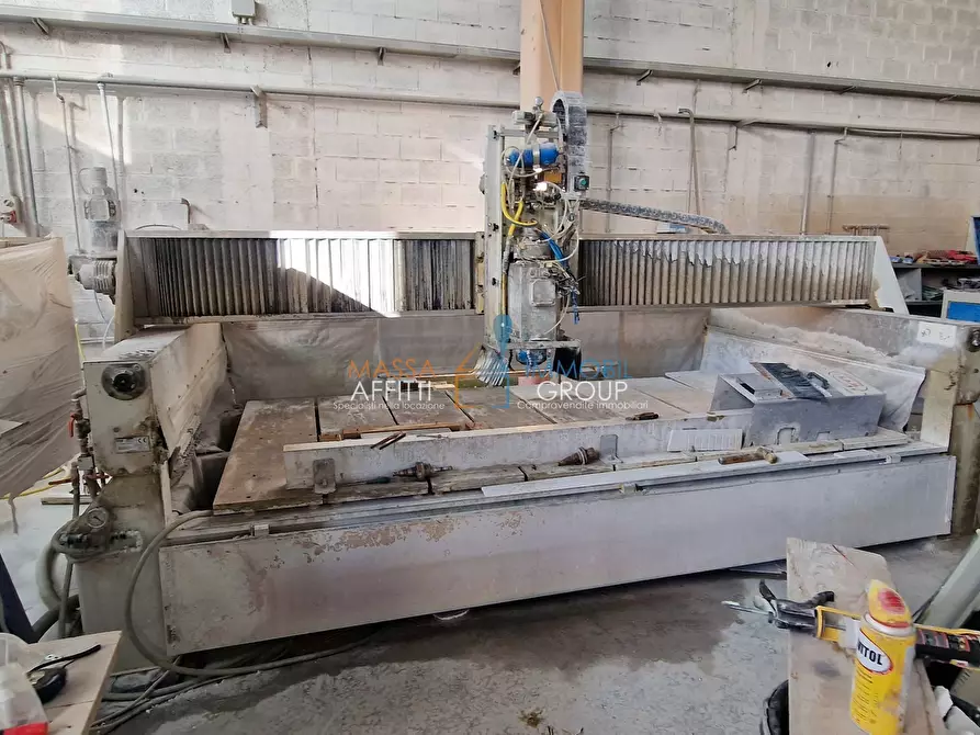 Immagine 8 di Attività artigianale in vendita  in Via San Colombano 31F a Massa