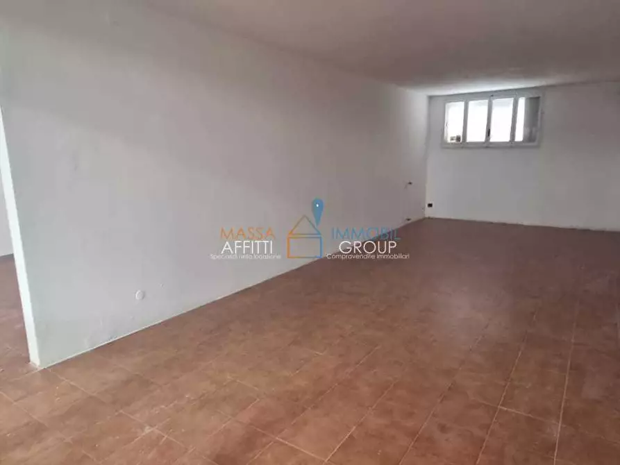 Immagine 13 di Locale commerciale in affitto  in Via Plebiscito 8/A a Carrara