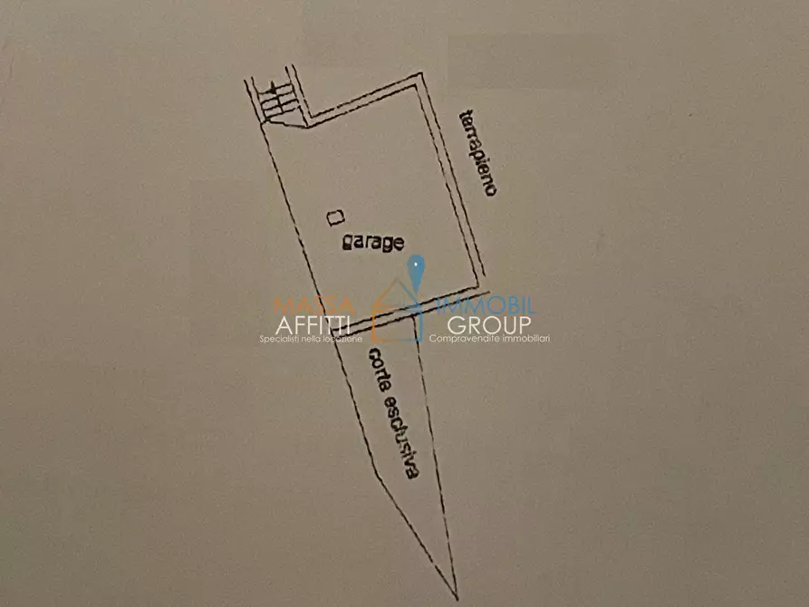 Immagine 47 di Porzione di casa in vendita  in Via San Francesco 11 a Massa