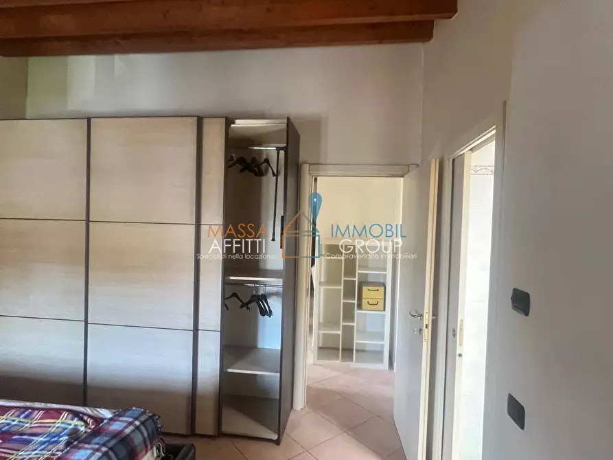 Immagine 9 di Bilocale in vendita  in Via Eugenio Montale 10B a Carrara