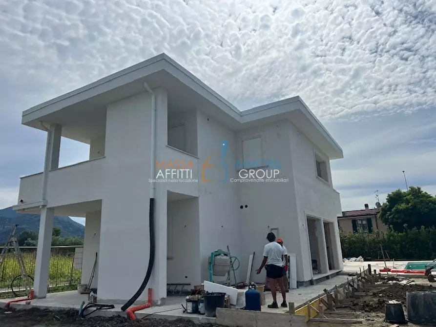 Immagine 2 di Villa in vendita  in Via Vaiana 91 a Pietrasanta