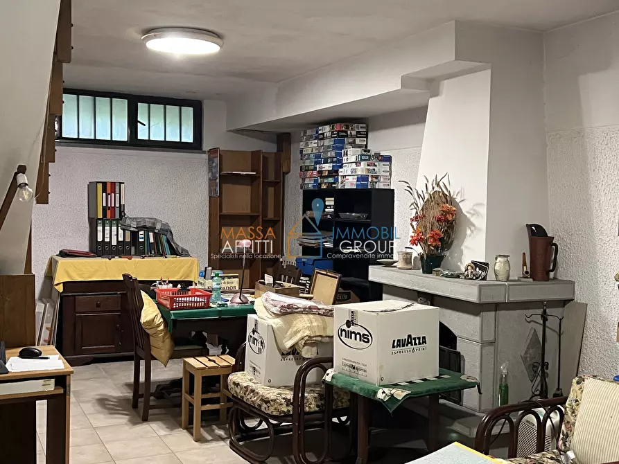 Immagine 23 di Villetta a schiera in vendita  in Via Gioacchino Rossini 14 a Massa