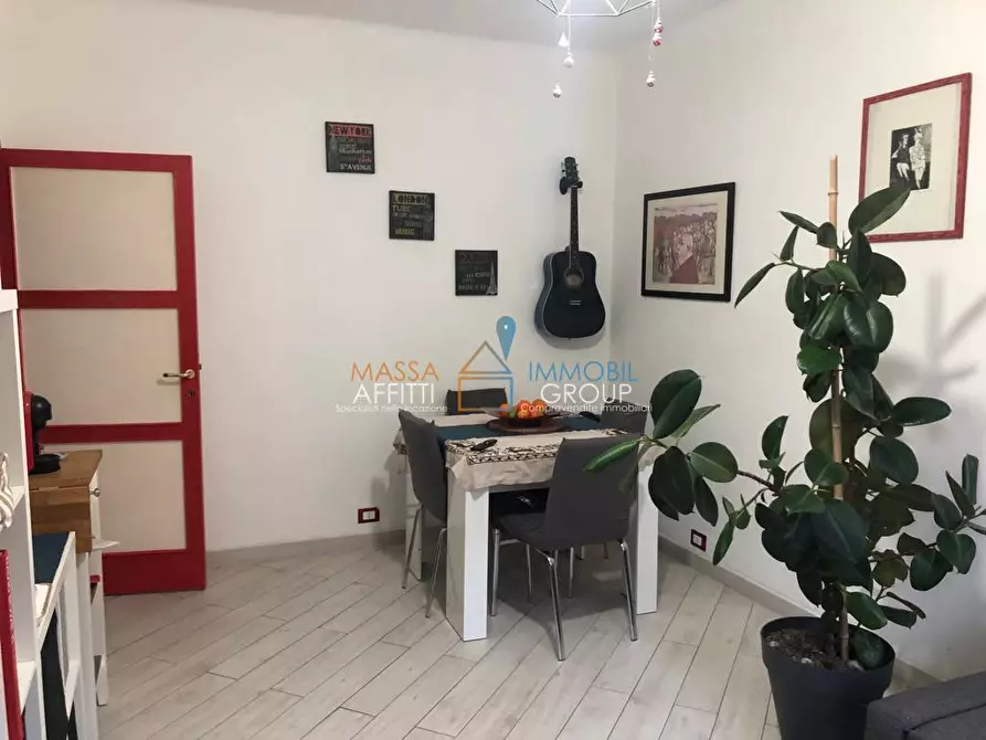 Immagine 4 di Quadrilocale in vendita  in Via Saponiera 3 a Montignoso