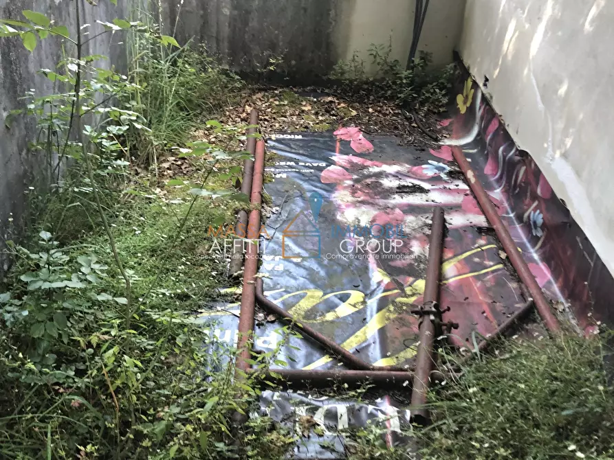 Immagine 15 di Villetta a schiera in vendita  in Via della Posta 43 a Massa