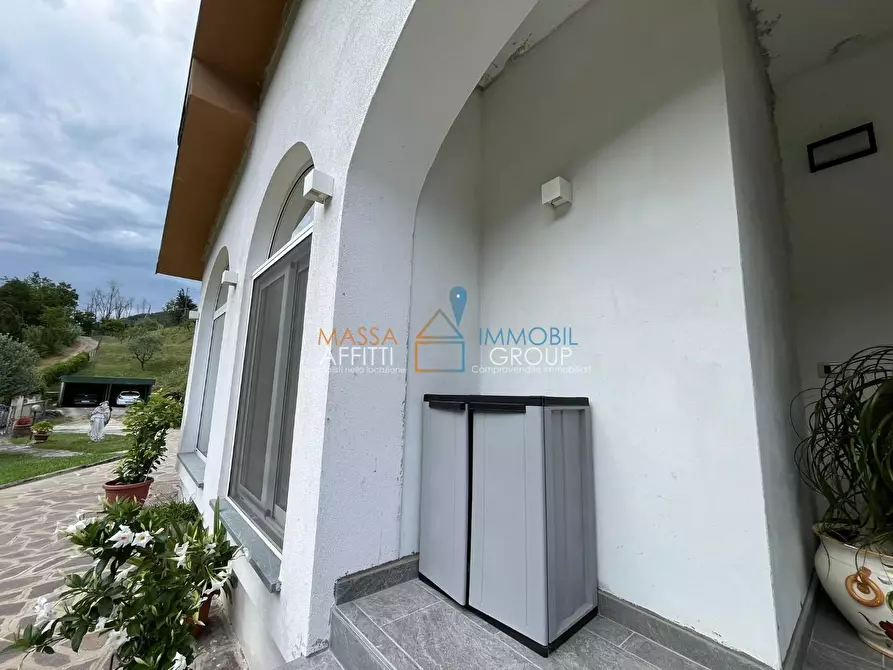 Immagine 6 di Villa in vendita  in Via Vitali 25 a Massa