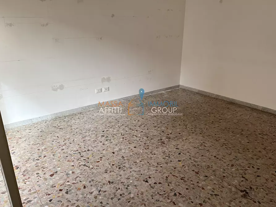 Immagine 17 di Quadrilocale in vendita  in Via Felice Cavallotti 8 a Carrara