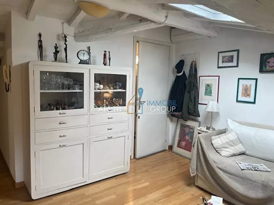 Immagine 8 di Mansarda in vendita  in Via S. Stagi 44B a Forte Dei Marmi