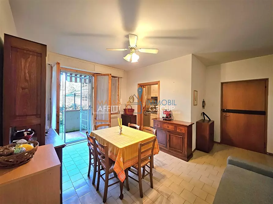 Immagine 5 di Quadrilocale in vendita  in Via Mura dei Frati 24 a Massa