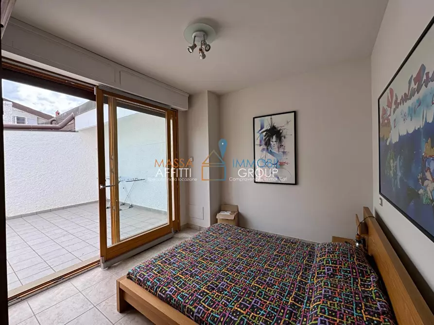 Immagine 11 di Villetta a schiera in vendita  in Via Lorenzo de Medici 88 a Montignoso