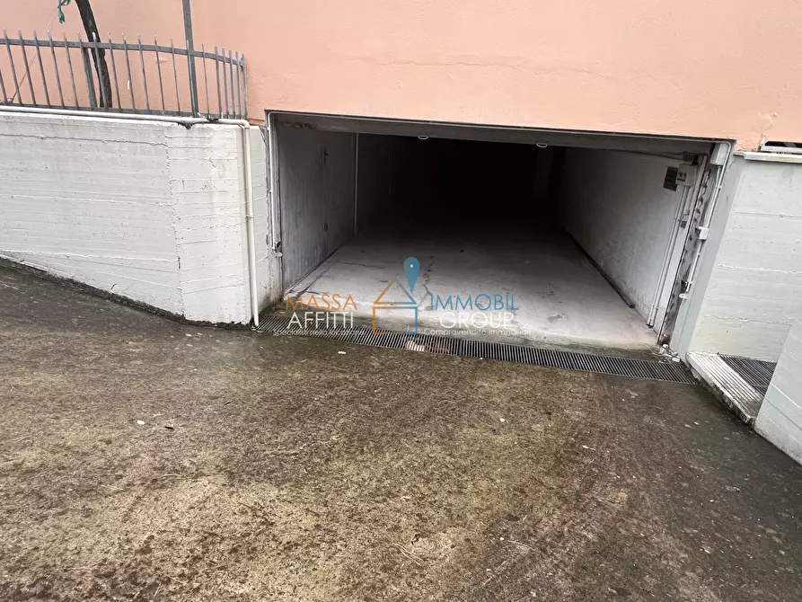 Immagine 53 di Villetta a schiera in vendita  in Via Gioacchino Rossini 14 a Massa