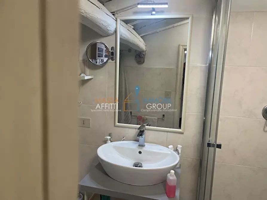 Immagine 31 di Mansarda in vendita  in Via S. Stagi 44B a Forte Dei Marmi