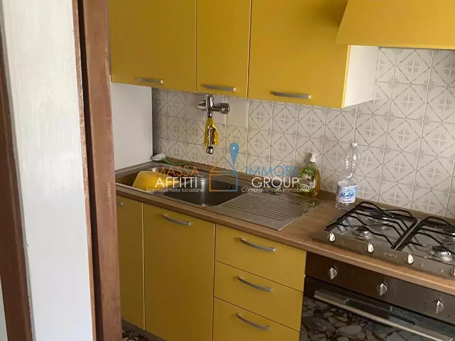 Immagine 8 di Porzione di casa in vendita  in Via del Melaro 6 a Massa