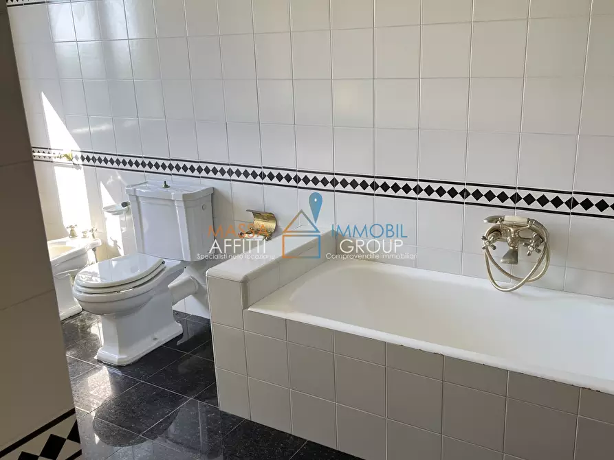 Immagine 25 di Villetta a schiera in vendita  in Via Palatina 18 a Montignoso