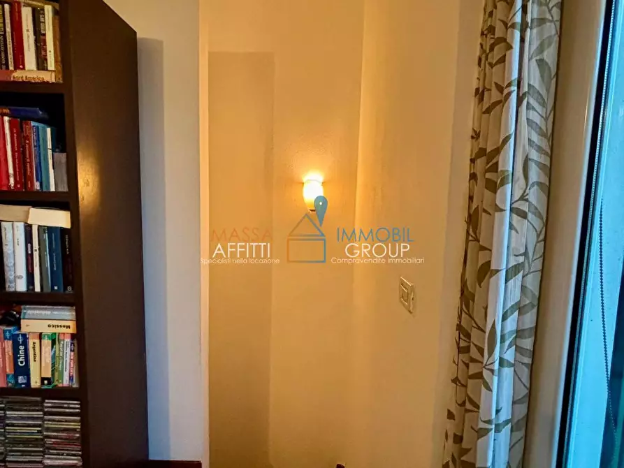 Immagine 13 di Pentalocale in vendita  in Via Puliche 235 a Massa