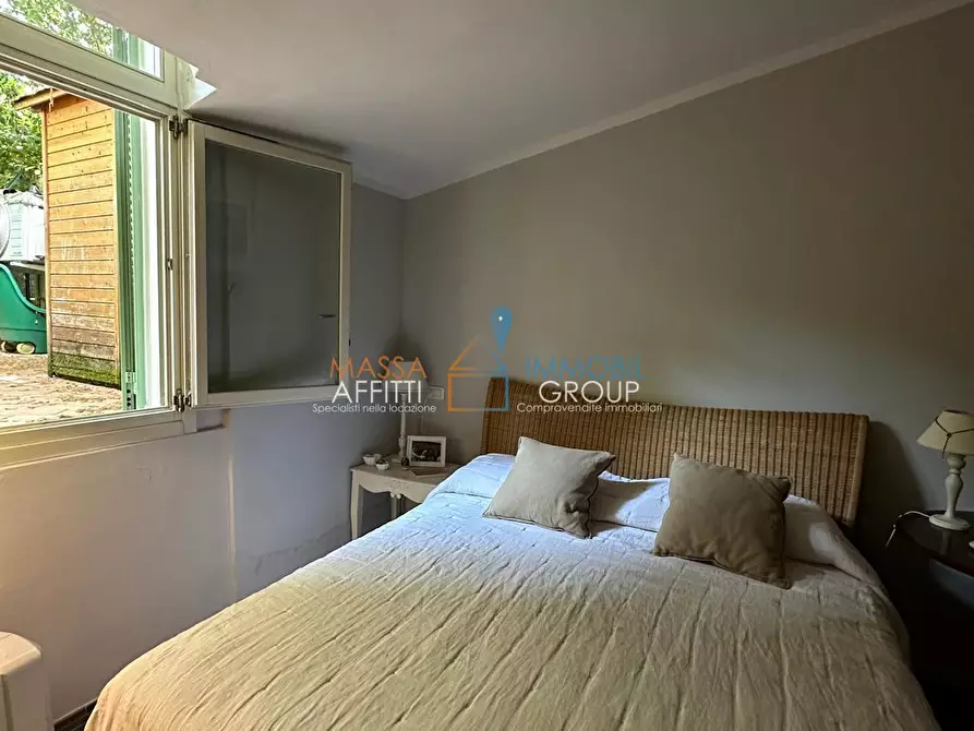 Immagine 9 di Villetta a schiera in vendita  in Via Ronchi 10 a Massa