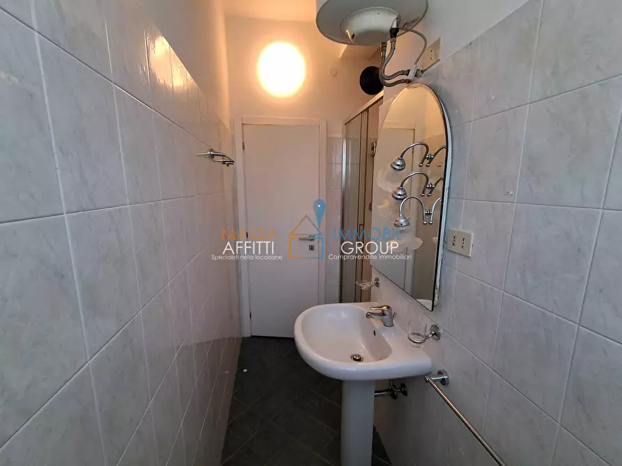 Immagine 23 di Quadrilocale in vendita  in Via Prado 18 a Massa