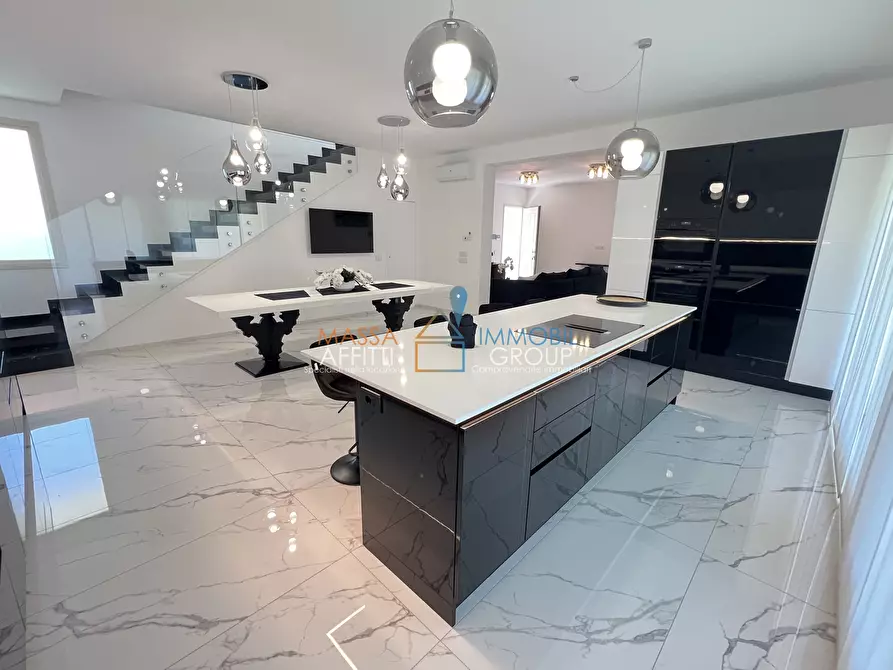 Immagine 13 di Villa in affitto  in Via Vaiana 91 a Pietrasanta