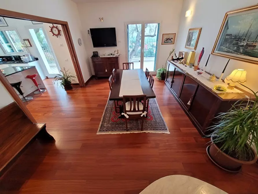 Immagine 30 di Villa in vendita  in via Neghelli 145 a Alassio