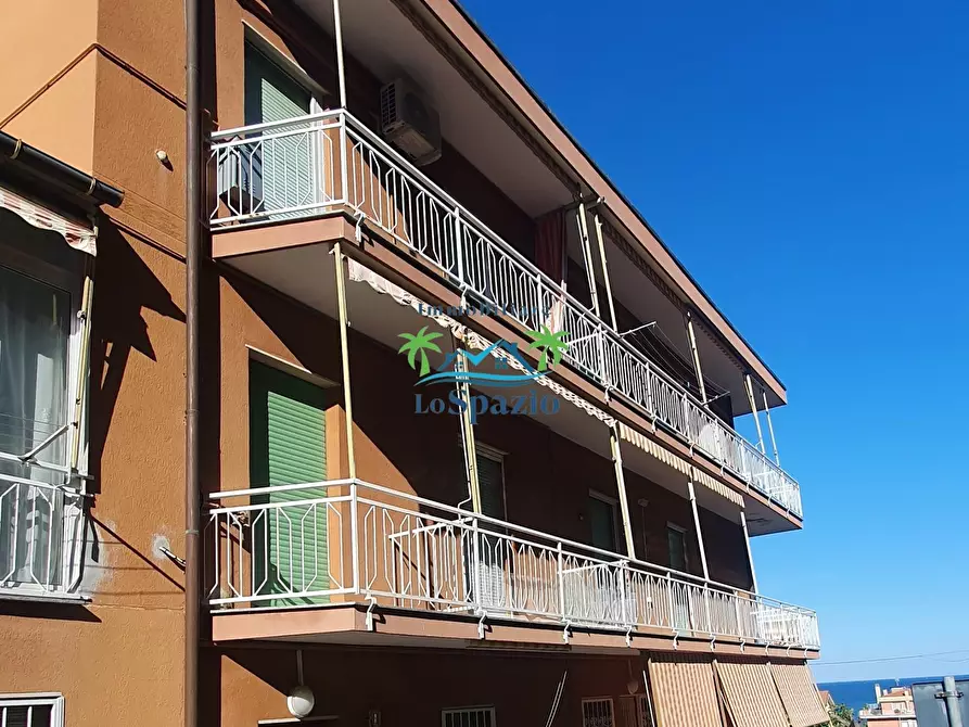 Immagine 24 di Bilocale in vendita  in Via Aurelia 224 a Andora