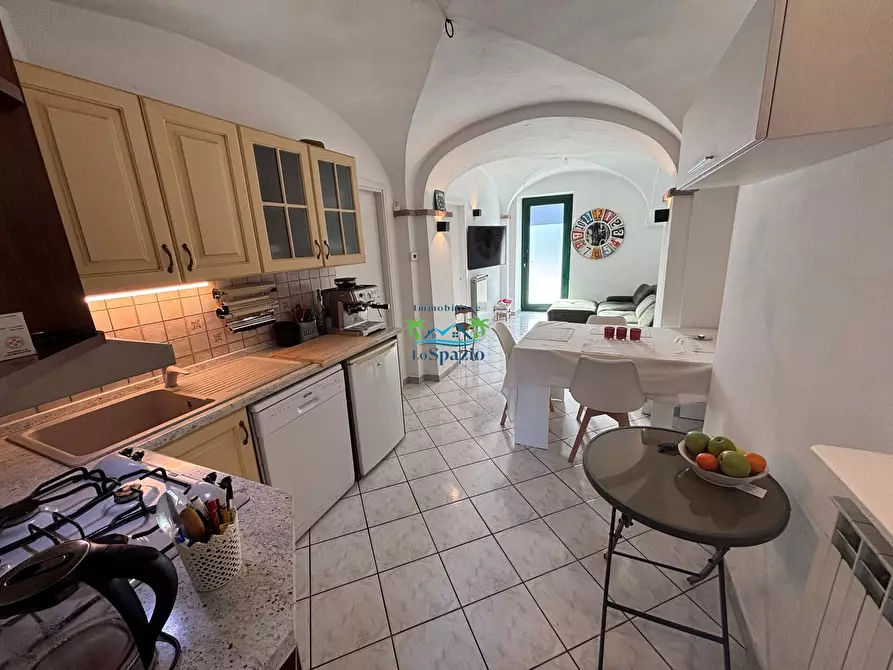 Immagine 9 di Trilocale in vendita  in Via A. Divizia 16 a Andora