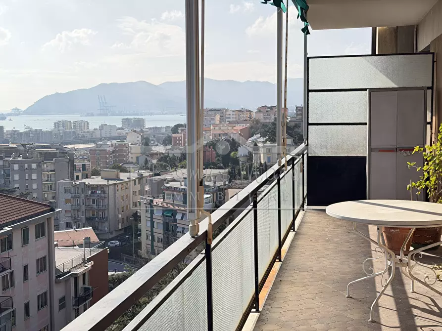 Immagine 4 di Pentalocale in vendita  a Savona