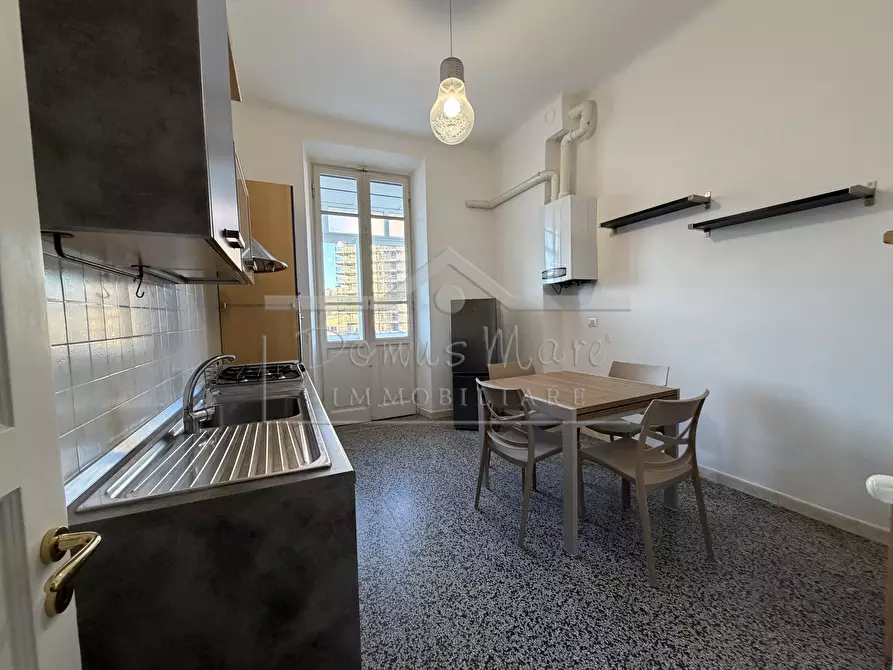 Immagine 3 di Quadrilocale in affitto  a Savona