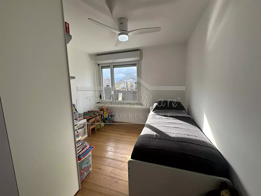 Immagine 35 di Quadrilocale in vendita  in Piazza Santa Cecilia 2 a Savona