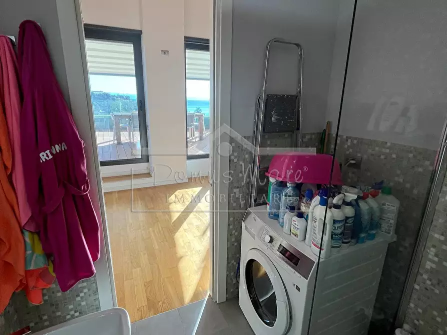 Immagine 38 di Attico in vendita  in Corso vittorio Veneto 1 a Savona