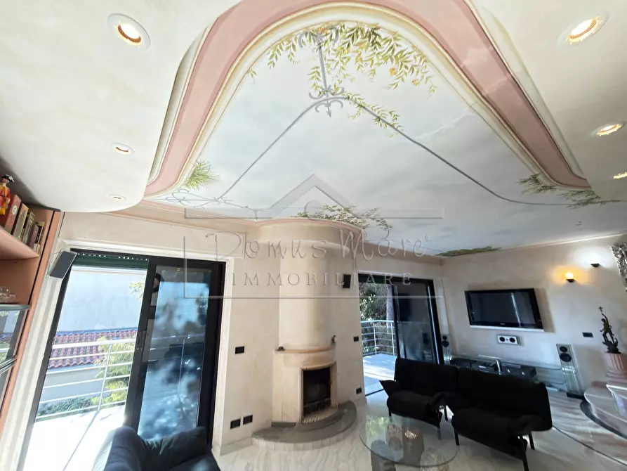 Immagine 24 di Villa in vendita  in Via Bricco del Poggio 32 a Savona