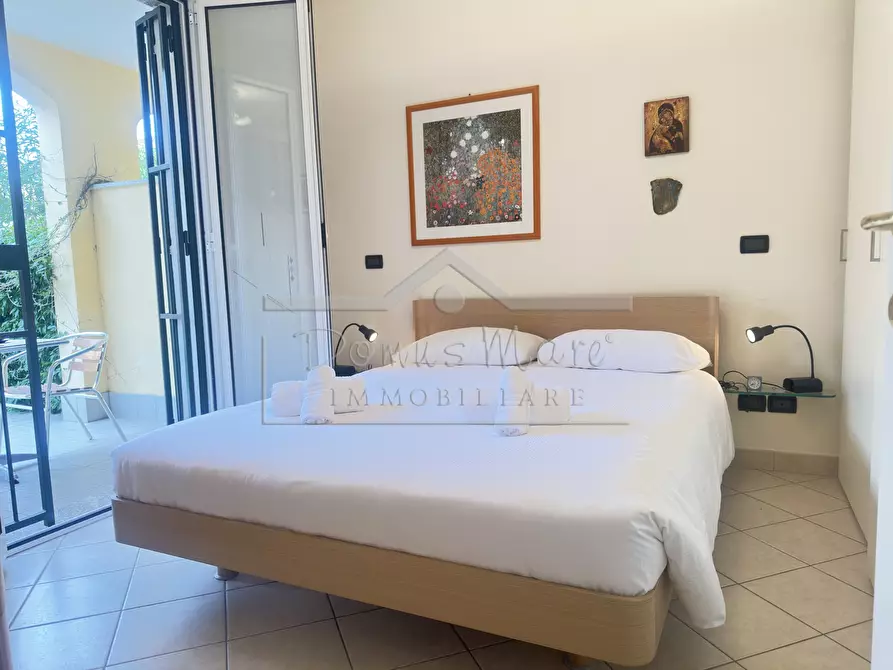 Immagine 15 di Trilocale in vendita  in Via Aurelia 20 a Loano