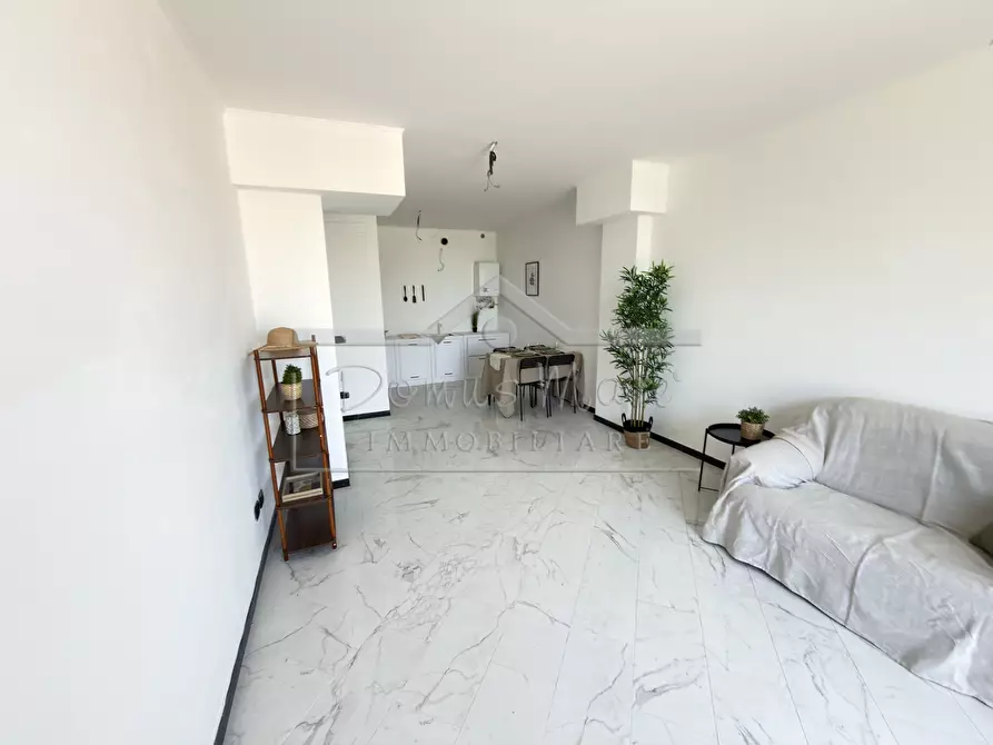 Immagine 11 di Quadrilocale in vendita  in Via Nizza 44 a Savona