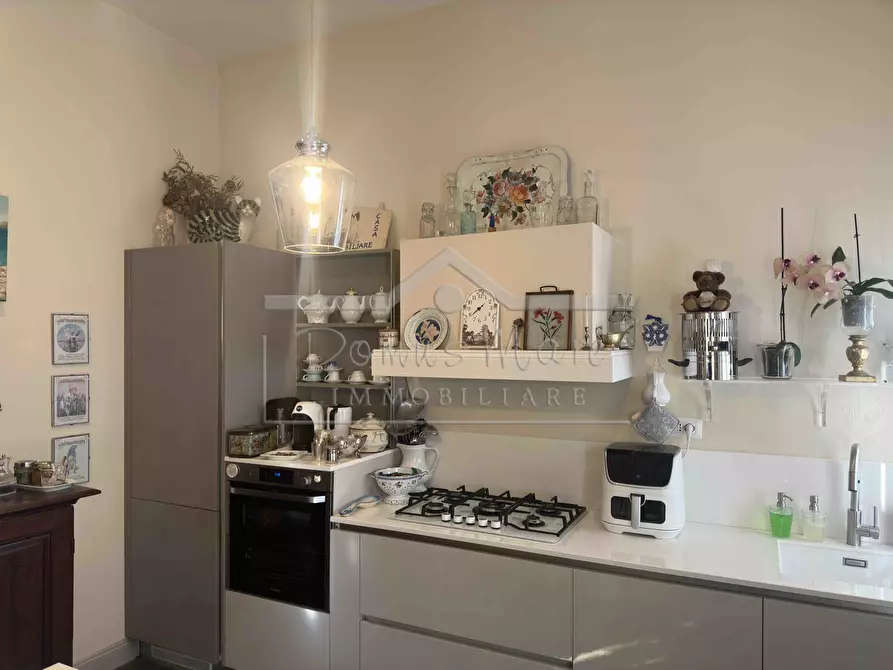 Immagine 15 di Pentalocale in vendita  in Via Beato Formica 4 a Savona