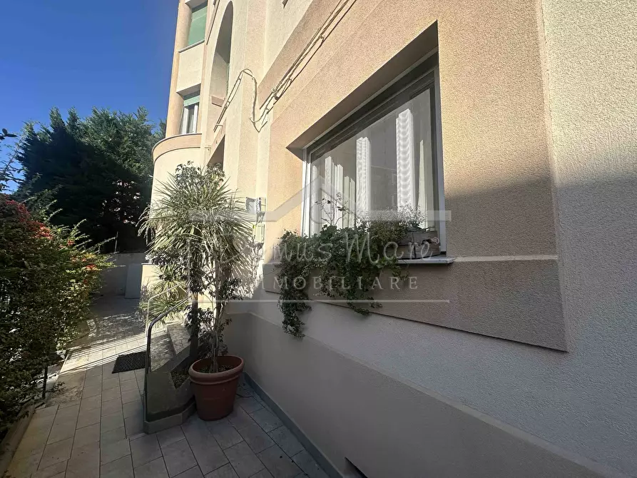 Immagine 38 di Pentalocale in vendita  in Via Beato Formica 4 a Savona