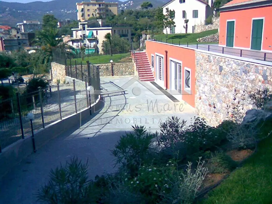 Immagine 47 di Villa in vendita  in Via Laiolo 50 a Spotorno