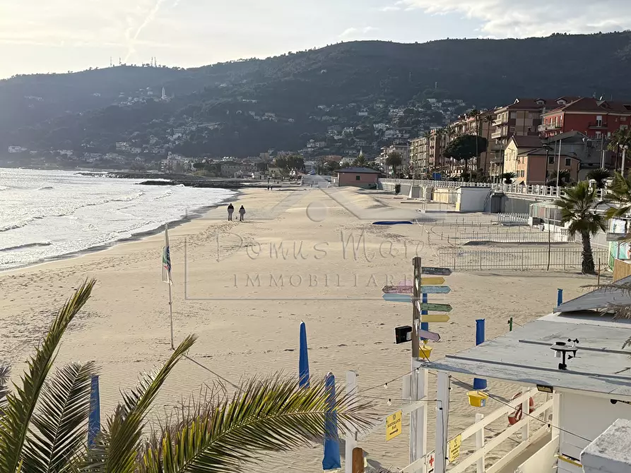 Immagine 40 di Trilocale in vendita  in Sant'Ambrogio 30 a Andora