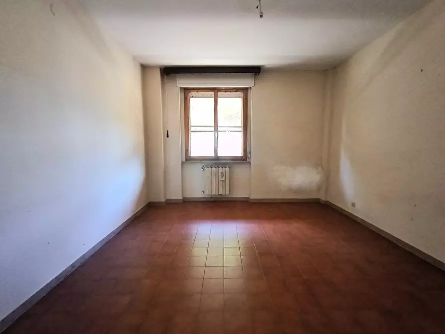 Immagine 13 di Pentalocale in vendita  in Via Ludovico Antonio Muratori a Livorno